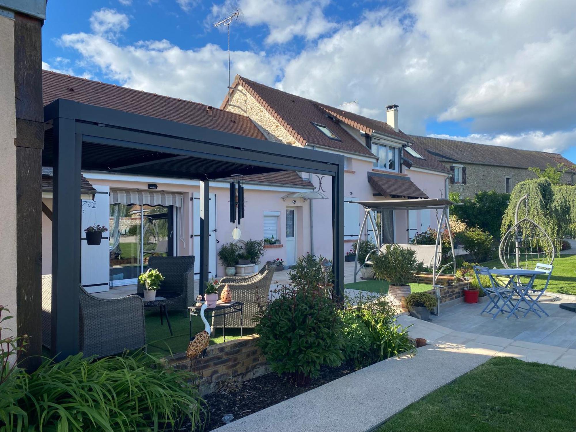 Une Parenthese Fleurie La Heuniere Exteriér fotografie