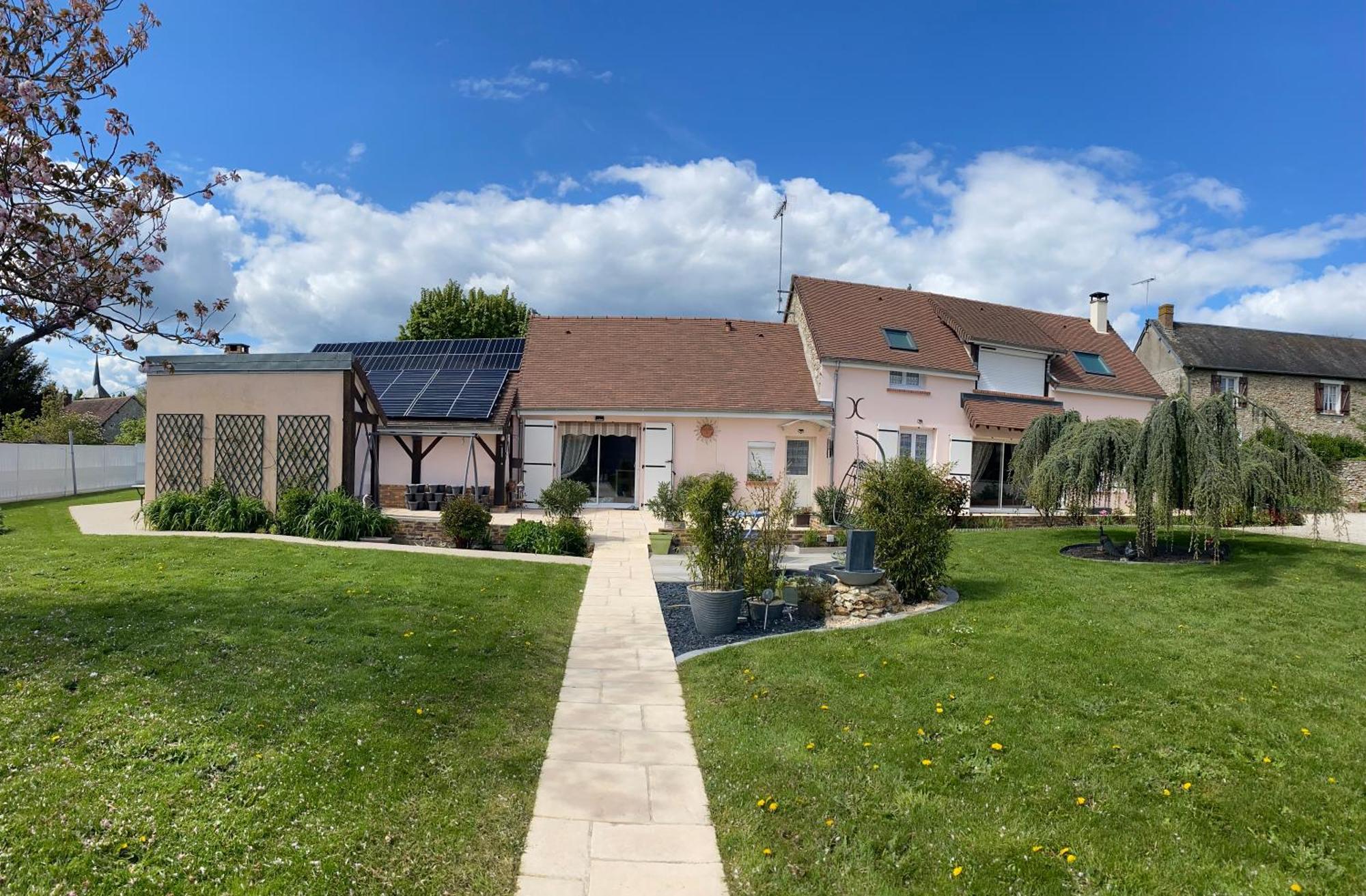 Une Parenthese Fleurie La Heuniere Exteriér fotografie